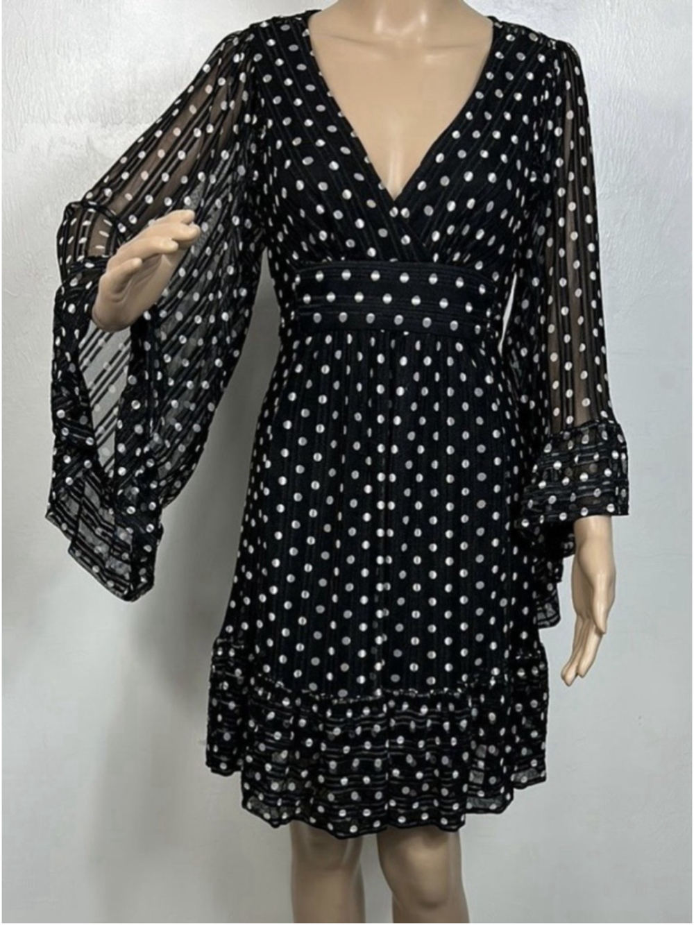 Betsey Johnson Women's Black White Polka Dot Hi-Low Fit & Flare Dress Size 14 - Picture 2 of 8